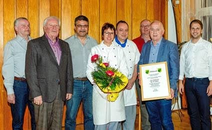 v.l.n.r.: W. Becker, B. Selbert, M. Gerbich (1. Vors.), Ines Müller, Ludwig Müller, J. Brauske, U. Merz, L. Giegerich.